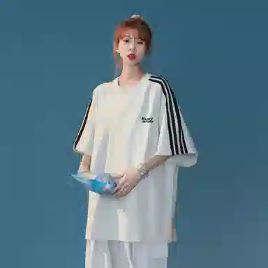 maxim's de paris 260g logoT