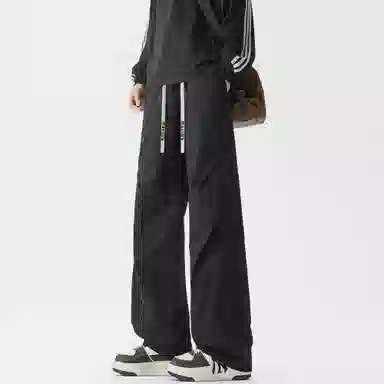 maxim's de paris vibe