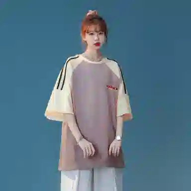 maxim's de paris logoT