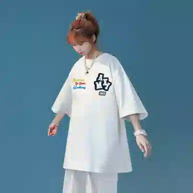 maxim's de paris logoT