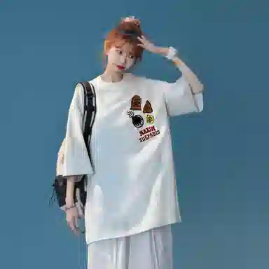 maxim's de paris logoT