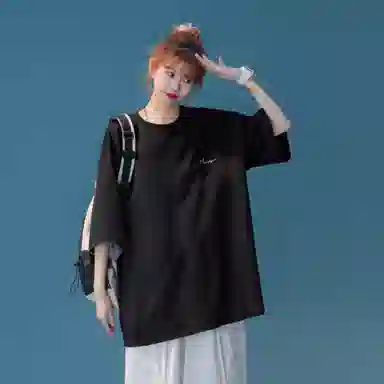 maxim's de paris logoT