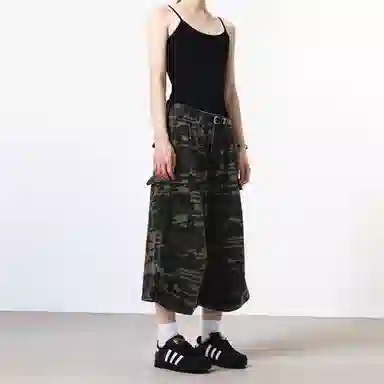 M JEANS STUDIOS 7