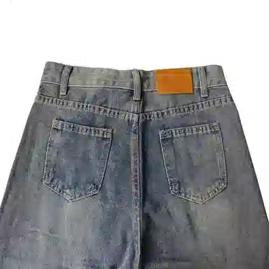 M JEANS STUDIOS 7