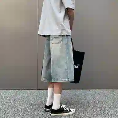 M JEANS STUDIOS 7