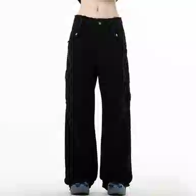 M JEANS STUDIOS 7