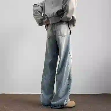 M JEANS STUDIOS 7