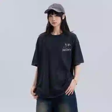 SNOOPY logoT
