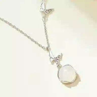 【S999足银纯银 招财招桃花】 七好美银 好运褔蝶 连理枝精致轻奢时尚优雅小清新简约清透气质小众高级感日常百搭锁骨链天然 玉髓 项链 女款