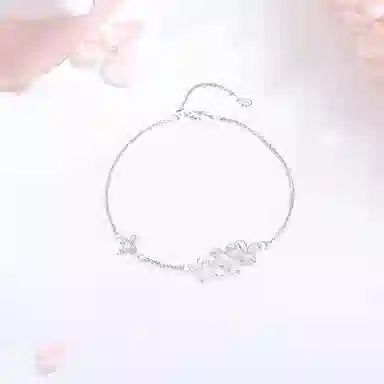 925