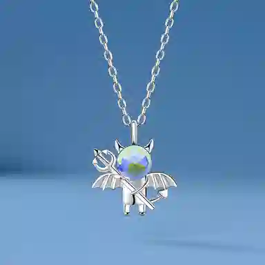 【S925银 萌趣精灵】 七好美银 小魔王 精致轻奢时尚优雅森系小清新 简约小众高级感设计 日常通勤百搭锁骨链 琉璃 玉石项链 女款