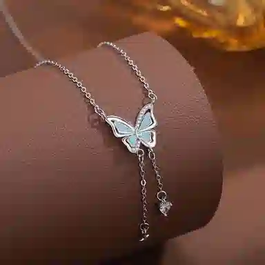 【999足银纯银 夜光闪蝶】 七好美银 夜光蝴蝶流苏轻奢高级暗夜精灵梦幻闪耀灵蝶浪漫灵动在逃公主精致约会表白锁骨链#好运 银 项链 女款