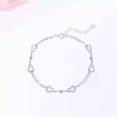 925