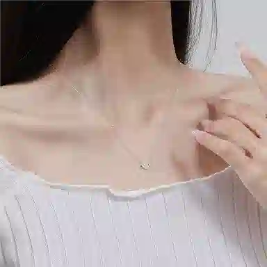 【S925银 甜美心动】 七好美银 爱心蝴蝶结 精致轻奢时尚优雅小清新 简约小众高级感设计 日常约会通勤百搭锁骨链 首饰 项链 女款