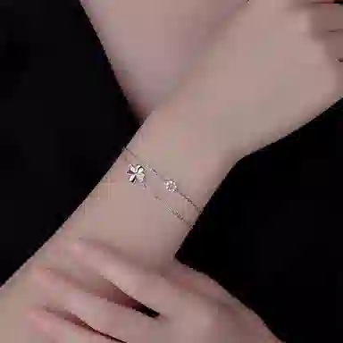 999