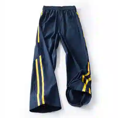 maxim's de paris CityWalkhiphop