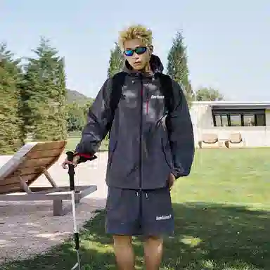 7 SEVFUN logoUPF100+