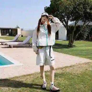 7 SEVFUN logoUPF100+