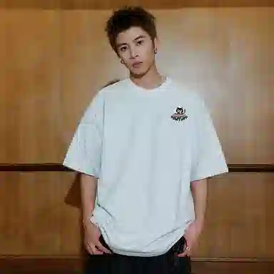 POVIT NEWWORLD-T10501LogoT