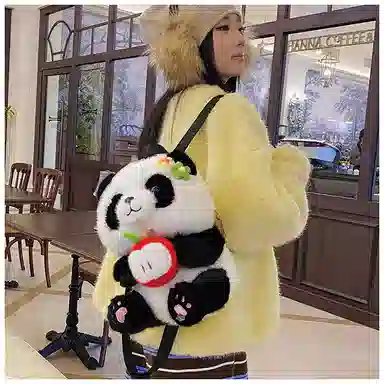 绿野客 可爱熊猫 花花女卡通抱发财苹果 包包轻便背包 旅游小 萌宠陪伴玩偶 尼龙 双肩包 中号 黑色