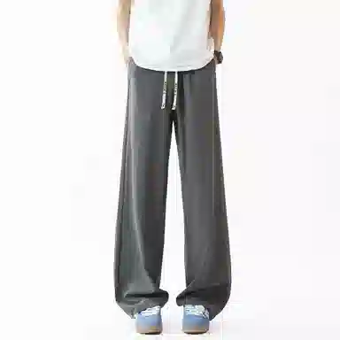 maxim's de paris vibe