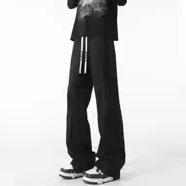 maxim's de paris vibe