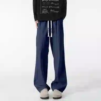 maxim's de paris vibe