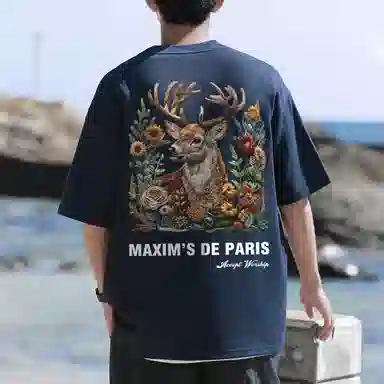 maxim's de paris LOGOT