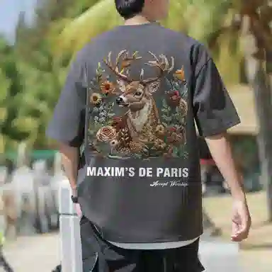 maxim's de paris LOGOT