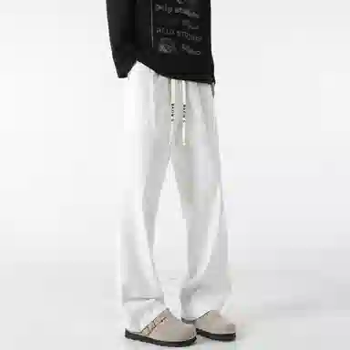 maxim's de paris vibe