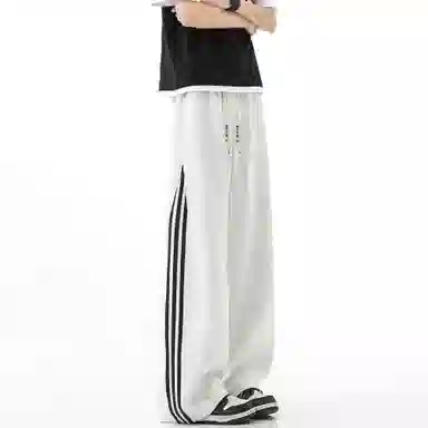 maxim's de paris vibe