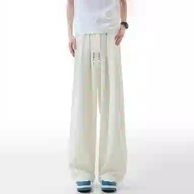 maxim's de paris vibe