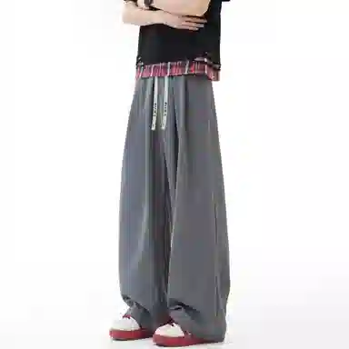 maxim's de paris vibe