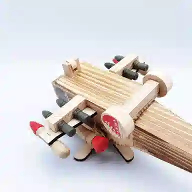 格薇拉 战狼直升机 木质飞机玩具工艺 成品模型