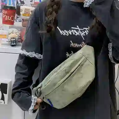 南潇湘 高颜值韩版潮流百搭 涤纶（聚酯纤维） 胸包 男女同款情侣款 白色/黑色/红色/绿色