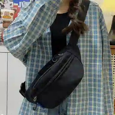 南潇湘 高颜值韩版潮流百搭 涤纶（聚酯纤维） 胸包 男女同款情侣款 白色/黑色/红色/绿色