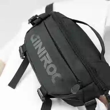 南潇湘 休闲潮牌骑行机车逛街出行百搭多功能简约韩范单肩包 尼龙 胸包腰包 常规 男女同款情侣款 多色