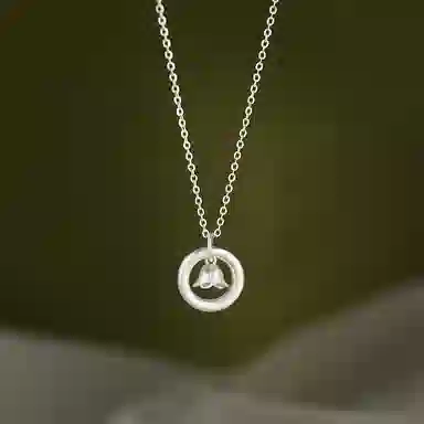 999
