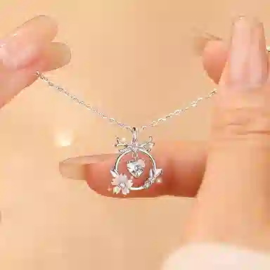 925