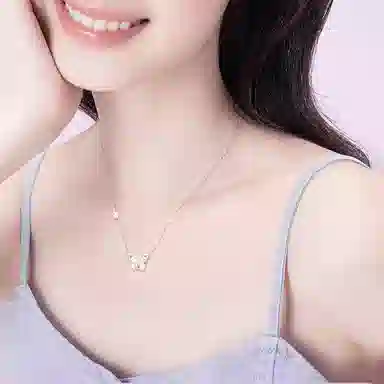 925