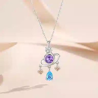 925