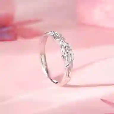 925