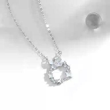 925