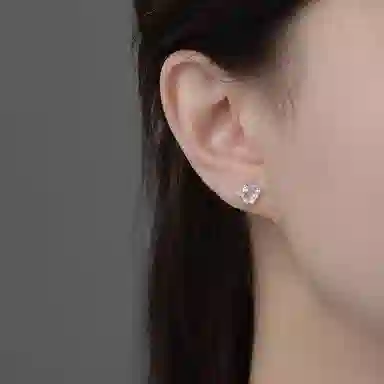 s999