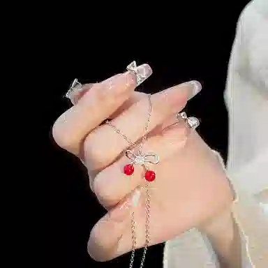 饰之颜 甜美可爱甜美樱桃系列 小清新可爱饰品 气质轻奢时尚高级感 学生时尚可调节 树脂 项链 女款