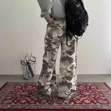 UNA RETA vibevintage