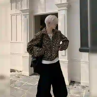 UNA RETA vintagecleanfit