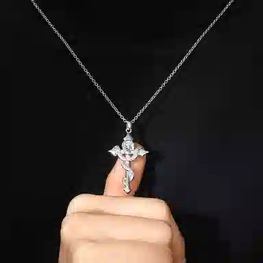 925