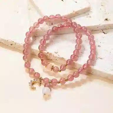 子婳 中式复古风招桃花正缘好运满满小众设计轻奢高级感手饰 草莓晶 手串 女款