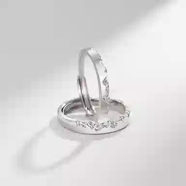 925